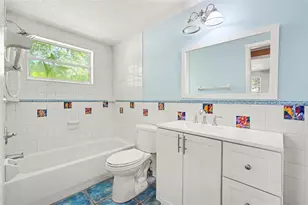 805 W College Ave, Ruskin, FL 33570 - Photo 24