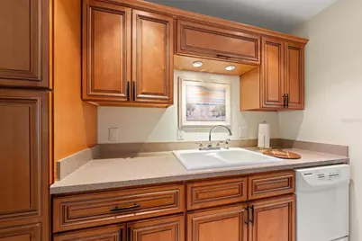 1005 Cordova Green, Seminole, FL 33777 - Photo 6