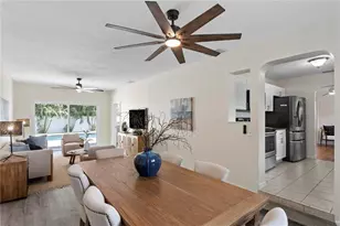 417 Hampton Ave NE, Saint Petersburg, FL 33703 - Photo 10