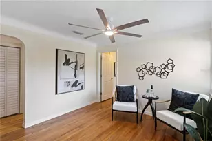 417 Hampton Ave NE, Saint Petersburg, FL 33703 - Photo 4
