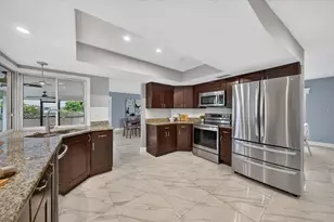 100 Matisse Circle W, Nokomis, FL 34275 - Photo 4