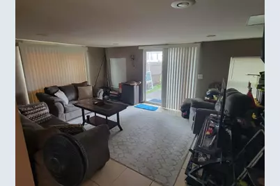 8446 Waverly Road N, Saint Petersburg, FL 33702 - Photo 2