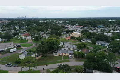 8446 Waverly Road N, Saint Petersburg, FL 33702 - Photo 14