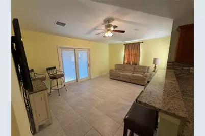 1131 Dogwood Avenue, Tampa, FL 33613 - Photo 6