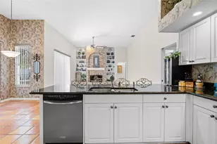 1730 Captiva Dr, Oldsmar, FL 34677 - Photo 18