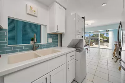 599 Westwinds Drive, Palm Harbor, FL 34683 - Photo 16
