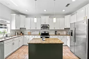 16613 Myrtle Sand Dr, Wimauma, FL 33598 - Photo 10