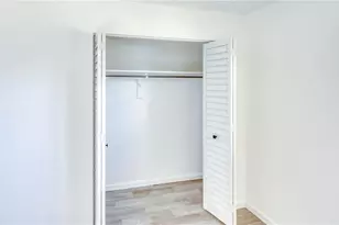 4318 Great Lakes Dr N, Clearwater, FL 33762 - Photo 18