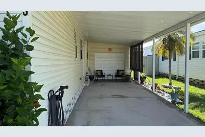 1001 Starkey Road #723, Largo, FL 33771 - Photo 4
