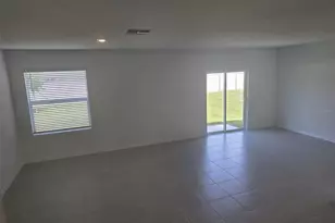 11962 Brae Wy, Dade City, FL 33525 - Photo 2