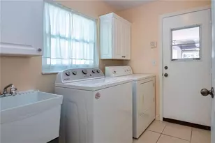 2424 E Del Webb Blvd, Sun City Center, FL 33573 - Photo 32