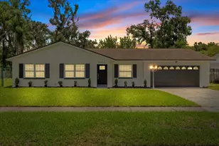 2928 Forest Cir, Seffner, FL 33584 - Photo 2