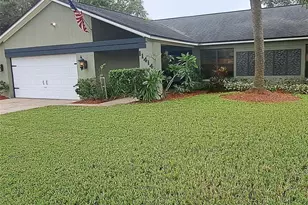 11414 Country Oaks Dr, Tampa, FL 33618 - Photo 2