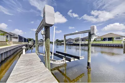 715 Islebay Drive, Apollo Beach, FL 33572 - Photo 4