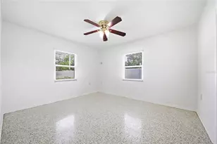 9708 Forest Hills Dr, Tampa, FL 33612 - Photo 12