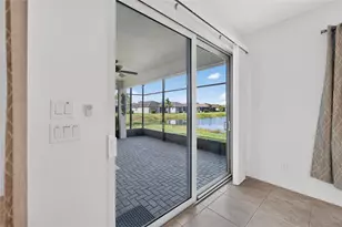 15412 Santa Pola Dr, Wimauma, FL 33598 - Photo 22