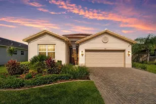 15412 Santa Pola Dr, Wimauma, FL 33598 - Photo 2