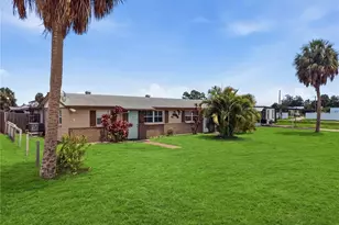 703 2nd Ave NW, Ruskin, FL 33570 - Photo 2