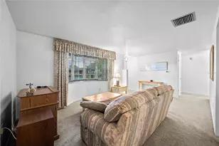 3410 Columbus Dr, Holiday, FL 34691 - Photo 8