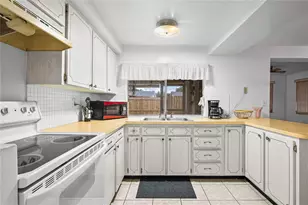 3410 Columbus Dr, Holiday, FL 34691 - Photo 12