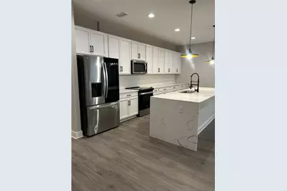 2556 13th Avenue N, Saint Petersburg, FL 33713 - Photo 2