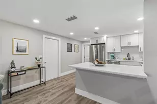 4906 W Cleveland St, Tampa, FL 33609 - Photo 18