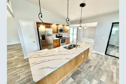 2991 Valencia Lane E, Palm Harbor, FL 34684 - Photo 6