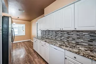 1039 Madison St, Largo, FL 33770 - Photo 4
