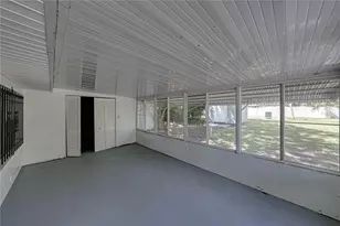 5207 10th St, Zephyrhills, FL 33542 - Photo 40