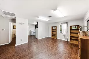 5207 10th St, Zephyrhills, FL 33542 - Photo 14