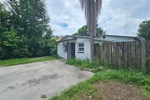 1212 W Marjorie St, Lakeland, FL 33815 - Photo 2