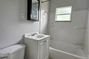 1212 W Marjorie St, Lakeland, FL 33815 - Photo 10
