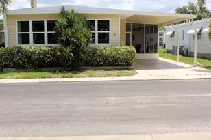 92 Thatch Palm St E, Largo, FL 33770 - Photo 1
