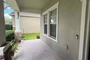 422 Westchester Hills Ln, Valrico, FL 33594 - Photo 8