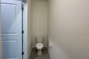 32971 Pez Landing Ln, Wesley Chapel, FL 33543 - Photo 18