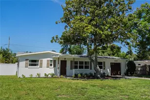 2090 76th St N, Saint Petersburg, FL 33710 - Photo 1