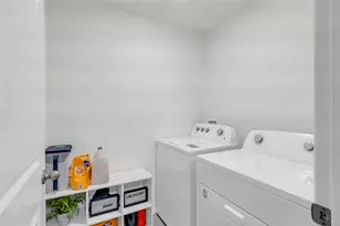 10463 Baylor Dr, Spring Hill, FL 34608 - Photo 28