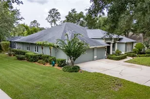 28 Camelot Ridge Dr, Brandon, FL 33511 - Photo 4
