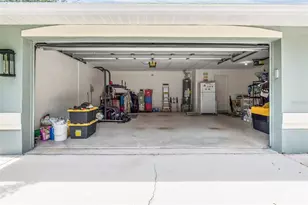 28 Camelot Ridge Dr, Brandon, FL 33511 - Photo 64