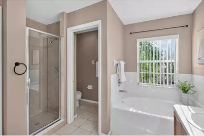 11306 Pelican Lake Court, Riverview, FL 33569 - Photo 18