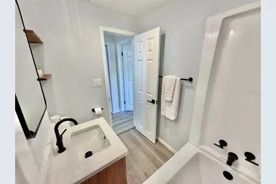 3530 51st Avenue N, Saint Petersburg, FL 33714 - Photo 12