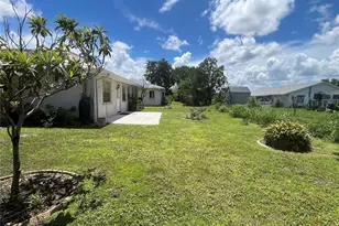 1818 Fort Duquesna Dr, Sun City Center, FL 33573 - Photo 36