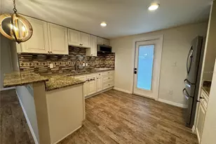 11305 Oak Dr, Riverview, FL 33578 - Photo 8
