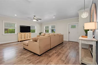 170 E Spruce Street, Tarpon Springs, FL 34689 - Photo 16