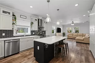 170 E Spruce St, Tarpon Springs, FL 34689 - Photo 20