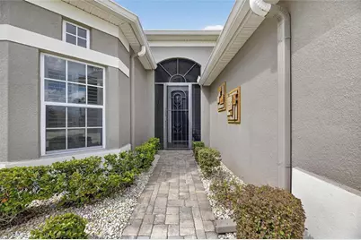 1039 Emerald Dunes Drive, Sun City Center, FL 33573 - Photo 6