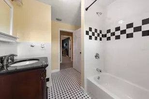 3005 Sunset Dr, Belleair Bluffs, FL 33770 - Photo 32