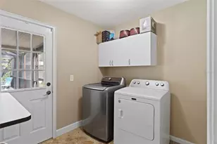 16126 Country Crossing Dr, Tampa, FL 33624 - Photo 32