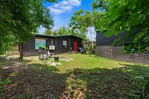 1803 E Bougainvillea Ave, Tampa, FL 33612 - Photo 30