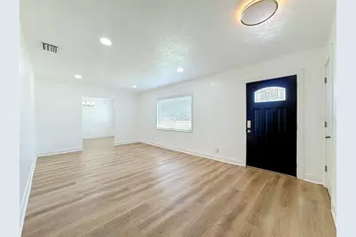 264 Van Gogh Circle, Brandon, FL 33511 - Photo 4